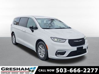 New 2026 Chrysler Pacifica Select video 1