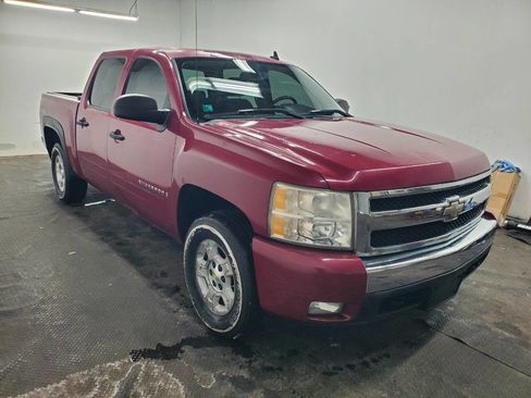 Used 2007 Chevrolet Silverado 1500 LT w/ Safety Package image 3