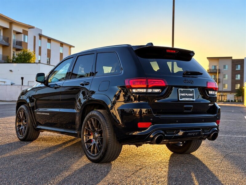 Used 2017 Jeep Grand Cherokee SRT AWD/4WD image 9