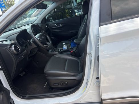 Used 2020 Hyundai Kona Limited w/ Cargo Package FWD image 13