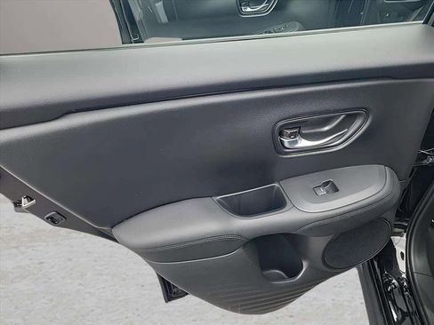 Used 2023 Honda HR-V LX image 18