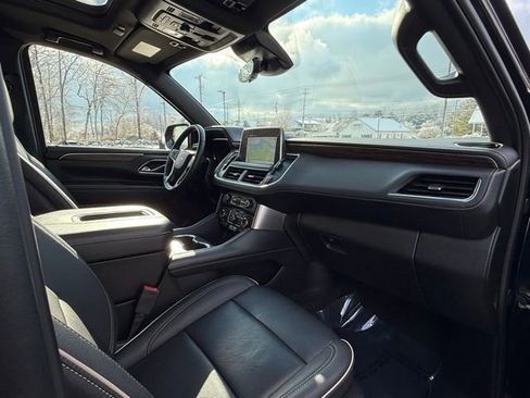 Used 2024 Chevrolet Tahoe Premier w/ Premium Package 2 image 18