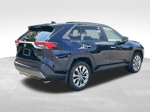 Used 2019 Toyota RAV4 Limited w/ Advanced Technology Package AWD/4WD image 5