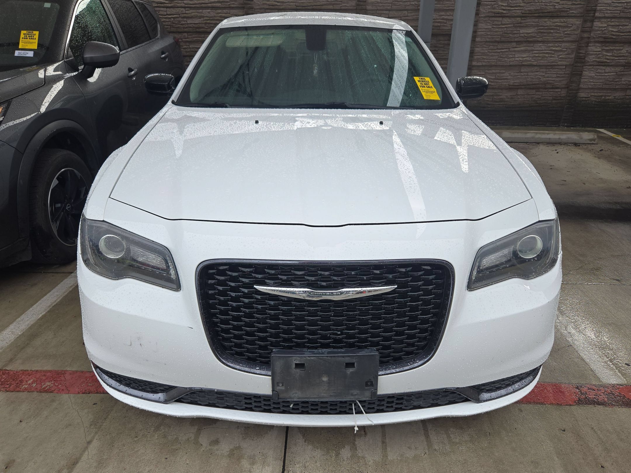 Used 2019 Chrysler 300 Touring w/ Sport Appearance Package RWD image 7
