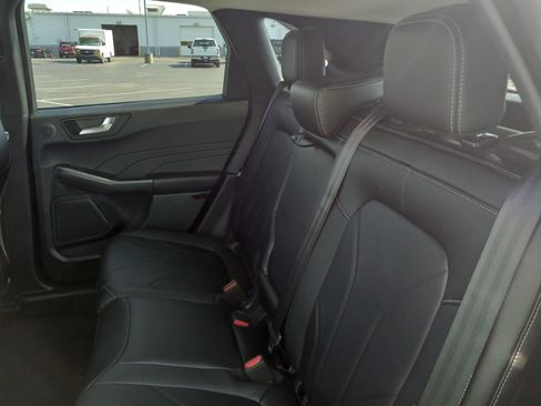 New 2026 Ford Escape SE w/ PHEV Premium Package FWD image 14