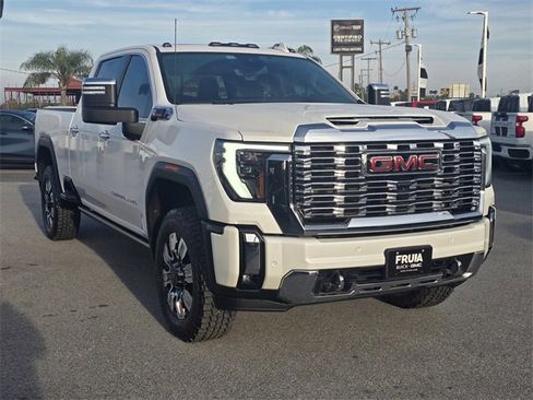 Used 2024 GMC Sierra 3500 Denali w/ Denali Reserve Package image 3