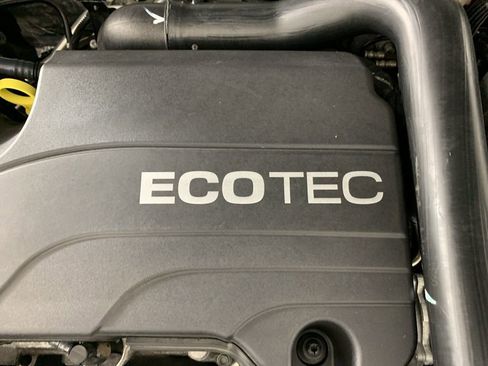 Used 2022 Chevrolet Equinox LT image 41