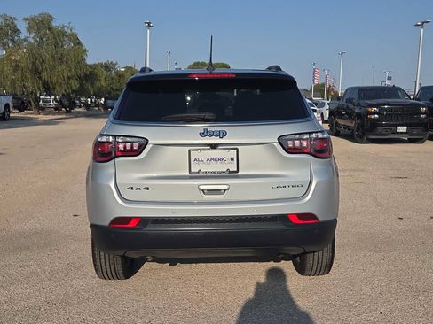 Used 2025 Jeep Compass Limited AWD/4WD image 7