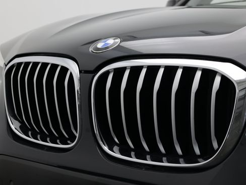 Used 2019 BMW X3 sDrive30i w/ Convenience Package RWD image 10