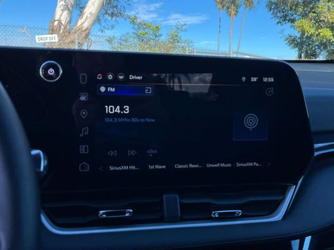 Used 2025 Chevrolet Equinox LT image 21