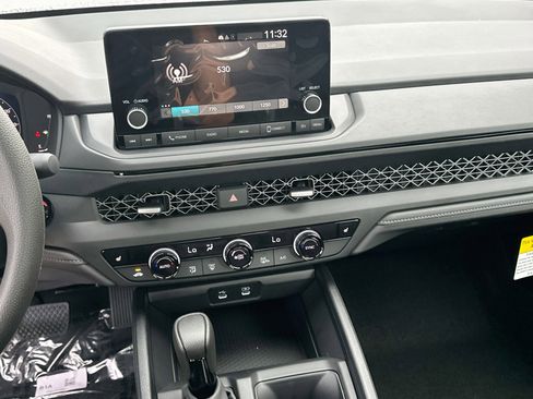 New 2025 Honda Accord SE image 10