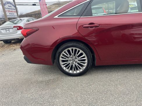 Used 2019 Toyota Avalon Limited w/ Advanced Safety Package image 35