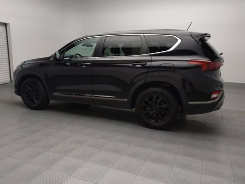 Used 2019 Hyundai Santa Fe SE image 3