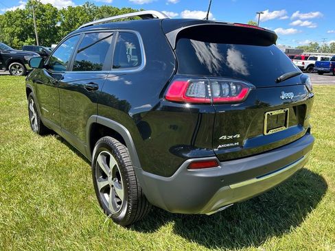 Used 2019 Jeep Cherokee Limited w/ Luxury Group AWD/4WD image 7