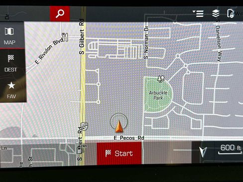 Used 2025 Porsche Macan image 17