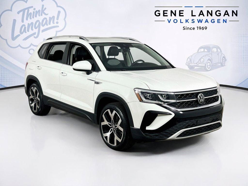 Certified 2023 Volkswagen Taos SEL AWD/4WD image 3