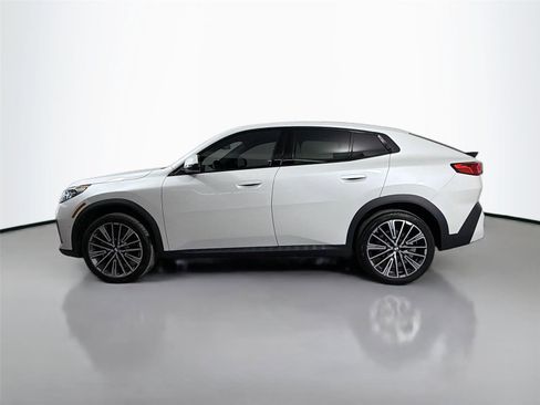 New 2026 BMW X2 xDrive28i w/ Technology Package AWD/4WD image 8