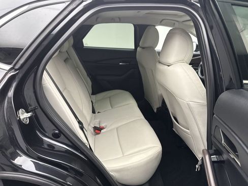 Used 2022 MAZDA CX-30 AWD 2.5 S w/ Premium Package image 18