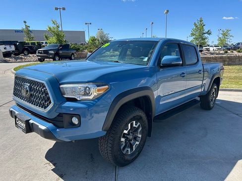 Used 2019 Toyota Tacoma TRD Off-Road w/ TRD Premium Off Road Package AWD/4WD image 3