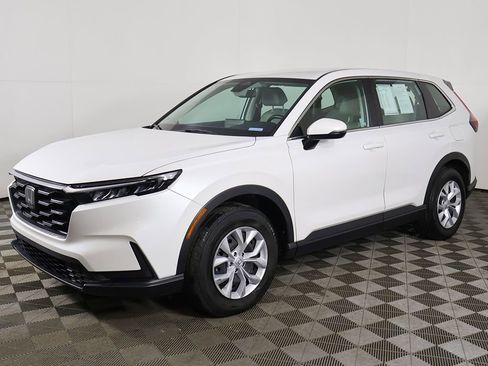 Used 2023 Honda CR-V LX image 5