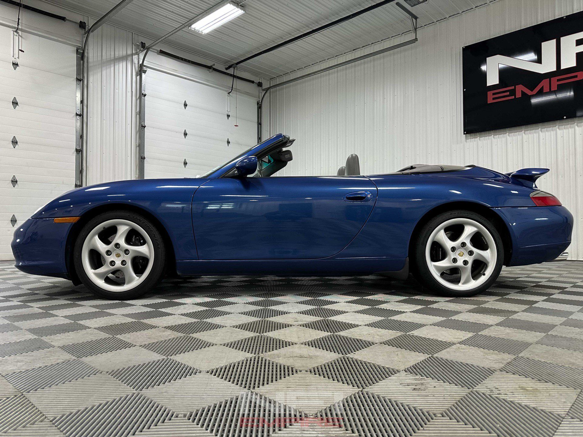 Used 2002 Porsche 911 Cabriolet image 20