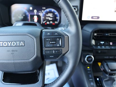 Used 2025 Toyota Land Cruiser image 19