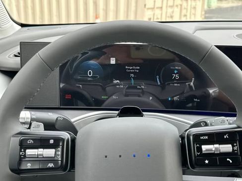 New 2026 Hyundai Ioniq 9 SEL image 19