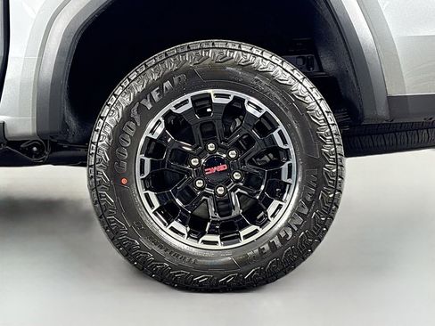 New 2026 GMC Canyon AT4 AWD/4WD image 30
