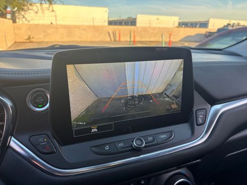 Used 2025 Chevrolet Blazer LT image 17