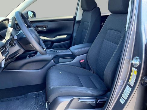 Used 2025 Honda HR-V LX image 7