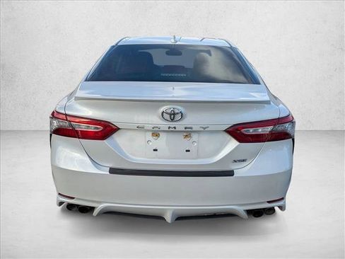 Used 2019 Toyota Camry XSE image 7