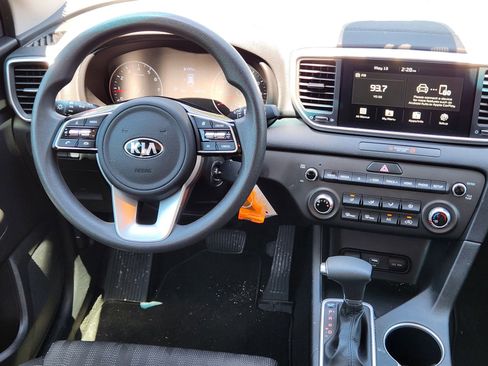 Used 2022 Kia Sportage LX FWD image 9