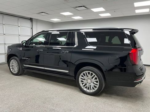 Used 2025 GMC Yukon XL Denali image 7