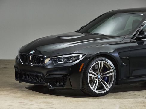 Used 2018 BMW M3 RWD image 14