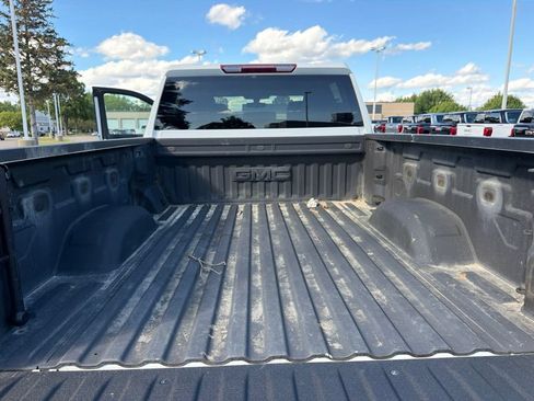 Used 2023 GMC Sierra 3500 SLE w/ Remote Start Package AWD/4WD image 18