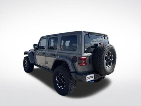 Used 2023 Jeep Wrangler Unlimited Rubicon 4xe w/ Cold Weather Group AWD/4WD image 9