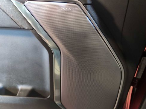 Used 2025 Chevrolet Silverado 1500 High Country image 24