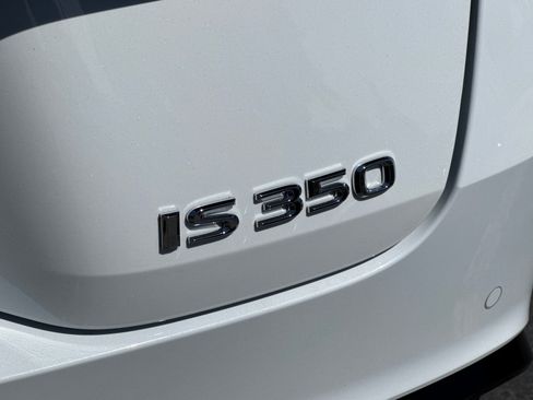 Used 2025 Lexus IS 350 F Sport RWD image 37