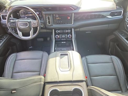 Certified 2023 GMC Yukon XL Denali w/ Denali Reserve Package image 17