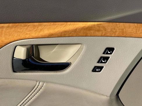 Used 2006 Toyota Avalon Limited image 10