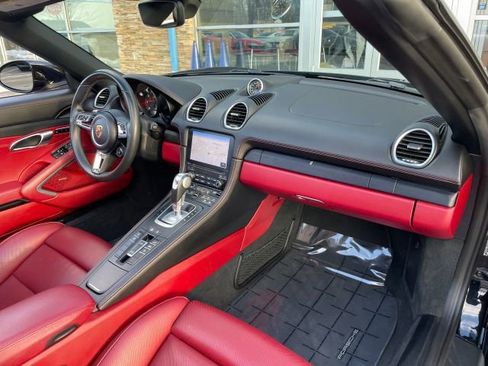 Used 2018 Porsche 718 Boxster GTS image 32