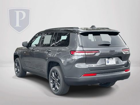 New 2025 Jeep Grand Cherokee L Limited w/ Trailer Tow Package AWD/4WD image 6