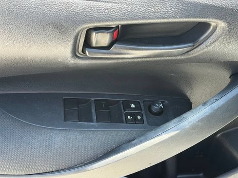 Used 2023 Toyota Corolla LE FWD image 6
