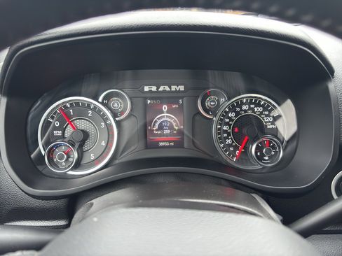 Used 2024 RAM 2500 Big Horn image 8