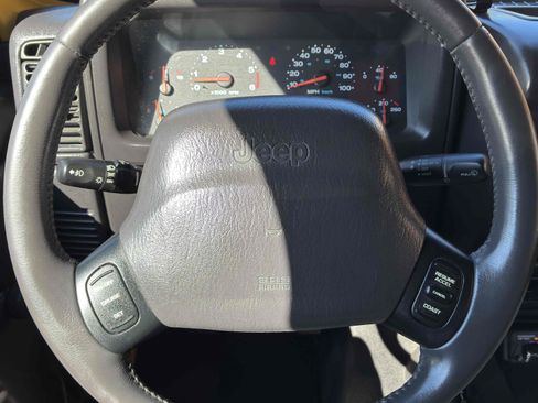 Used 2002 Jeep Wrangler Sport AWD/4WD image 18