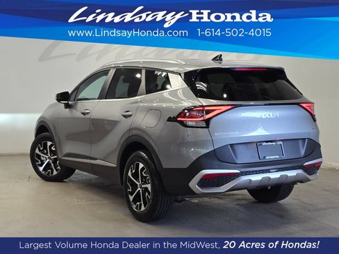 Used 2024 Kia Sportage EX AWD/4WD image 4
