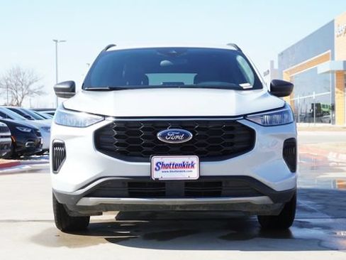 Used 2025 Ford Escape ST-Line AWD/4WD image 2