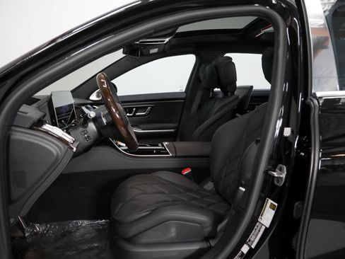 Used 2026 Mercedes-Benz Maybach S 580 4MATIC image 54