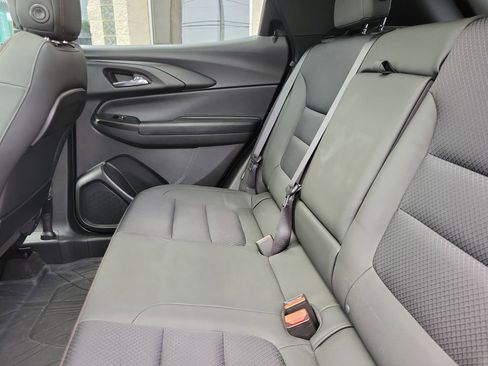 Used 2022 Chevrolet TrailBlazer RS w/ Sun and Liftgate Package FWD image 10