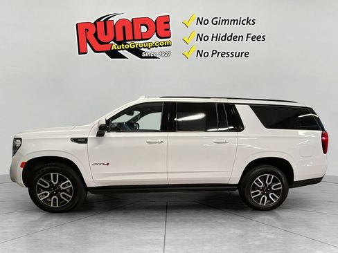 Used 2024 GMC Yukon XL AT4 w/ AT4 Premium Package AWD/4WD image 3
